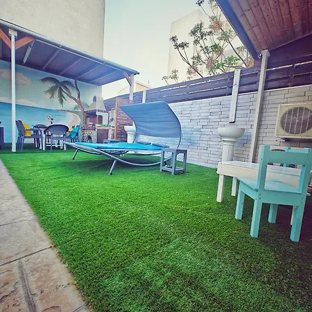 Mamas Summer House *