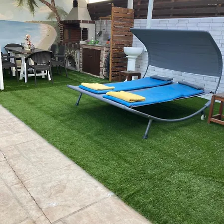 Holiday home Mamas Summer House *