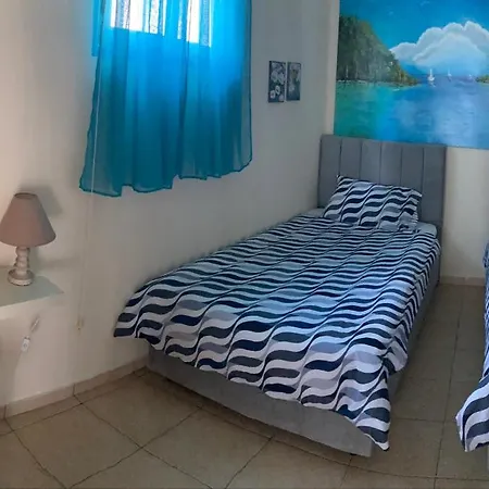 Mamas Summer House *