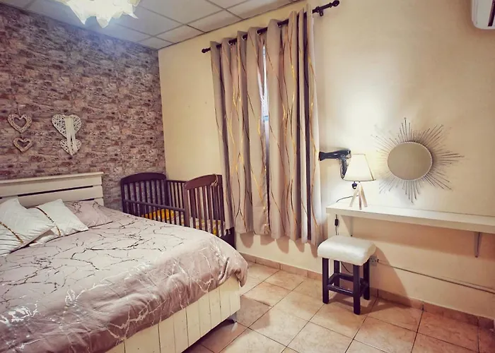 Mamas Summer House *